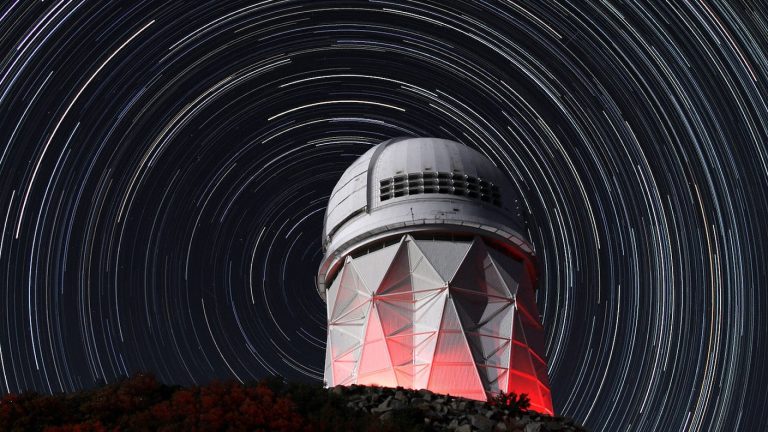 Star-trails-take-shape-around-Kitt-Peak-National-Observatory.jpeg